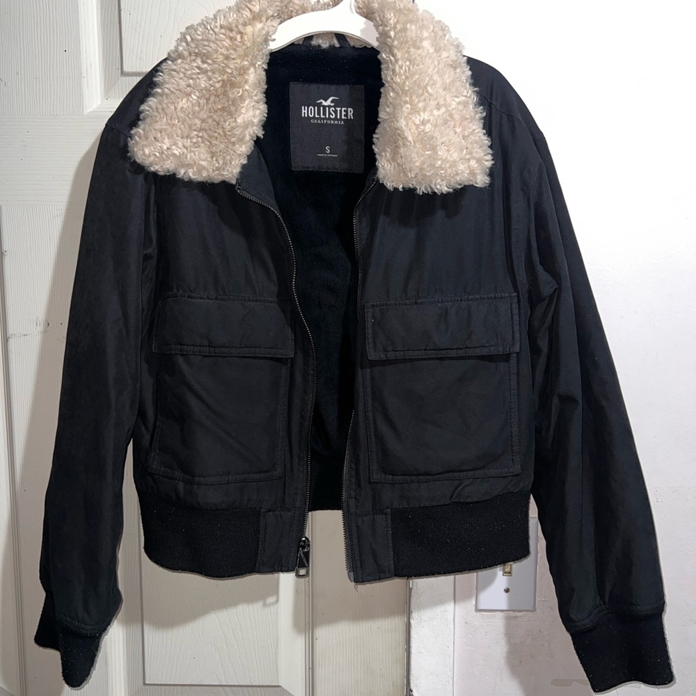 Hollister Black Bomber Jacket with Cream Fur Collar
